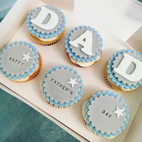 Latest Birthday Cake, Happy Fathers Day Cake, Fathers Day Cupcakes, Mothers Day Cupcakes, Cupcake Decorating Tips, Baby Shower Cake Pops, Fathers Day Cake, Cupcake Cake Designs, Dessert Gifts