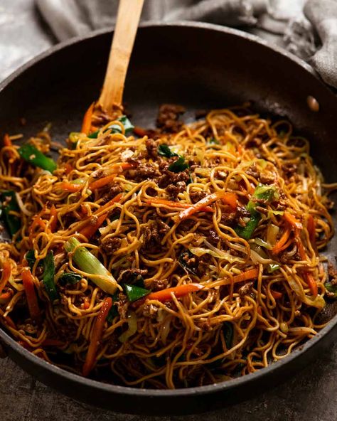 Asian Minced Beef, Chow Mein Recipe Tin Eats, Quick Minced Meat Recipes, Best Minced Beef Recipe, Slow Cooker Mongolian Ground Beef Chow Mein, Beef Lo Mein Recipe Chinese Food, Minced Beef Stir Fry, Mince Chow Mein Recipe, Mince Recipe Ideas