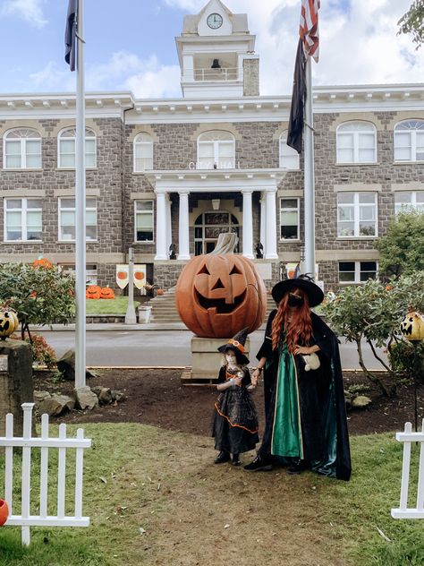 The real Halloweentown, St. Helens, Oregon Oregon Halloween, St Helens Oregon, Saint Helens, St Helens, Fall Aesthetic, Halloween Town, I Fall, Spooky Season, Oregon