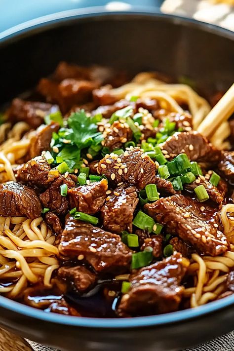 Mongolian Beef Noodles Beef And Broccoli Udon Noodles, Beef Stir Fry With Noodles, Mongolian Beef Noodles, Shaved Beef Recipe, Beef Udon, Ground Beef Stir Fry, Udon Noodles Recipe, Fried Udon, Beef Stir Fry Recipes