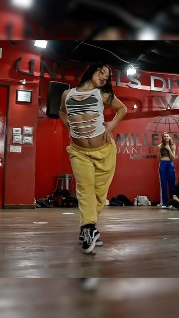 Dance Classes, Comp Dance Aesthetic, Dancing Lessons Aesthetic, Dance Class Aesthetic, Millenium Dance Studio, 1 Million Dance Studio Videos, Millenium Dance Complex Studio, Online Dance Classes, Dance Motivation