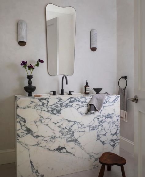 House of Mouse | White marble used in various bathroom forms creating that zen 🤍🤍 . . . #houseofmousestudio #bathroomdesign #whitemarble #marblevanity… | Instagram Classic Powder Room, Urban Bathroom, Collected Interiors, Powder Bathroom, Bathroom Aesthetic, Powder Room Design, Stunning Bathrooms, Marble Bathroom, Bathroom Styling