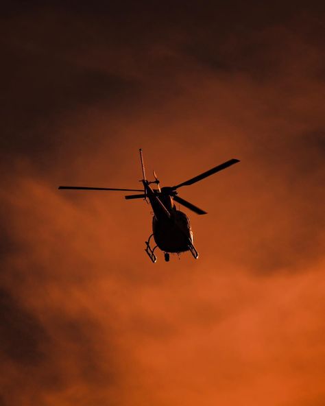 Helicopter Pilots, Camera Shots, Orange Aesthetic, Beautiful Locations Nature, Black And White Aesthetic, Splatoon, Helicopter, Aesthetic Pictures, Air Force