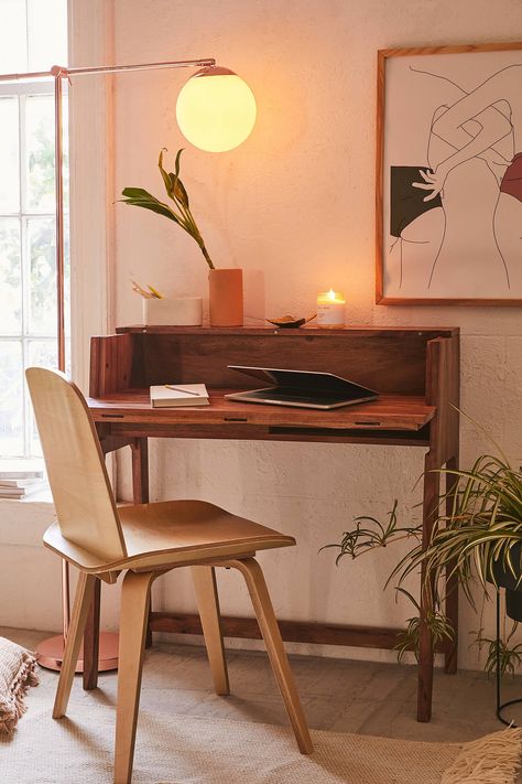 29 Genius Convertible Furniture Pieces That'll Transform Even the Smallest Spaces Modern Secretary Desk, Fold Out Desk, Cheap Office Furniture, Desks For Small Spaces, Convertible Furniture, Folding Desk, Modern Home Office, Modern Desk, Design Living Room