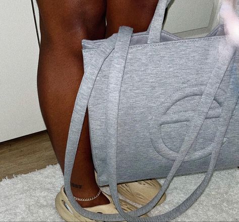 Heather gray Telfar bag (medium) paired with Yeezy foam runners Grey Ugg Telfar Bag Outfit, Heather Grey Aesthetic, Grey Telfar Bag, Shoppers Bag, Ugg Telfar Bag, Grown Women, Grey Outfit, Shopper Bag, Tandem