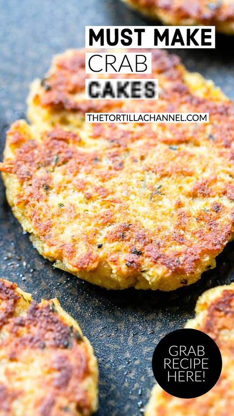 These crab cakes are they way to go. Super easy to make, moist and tender in the middle. Great to serve this crab patties as a snack or make them a little bigger an serve as a burger. Want to try? Visit thetortillachannel.com for the full recipe #thetortillachannel #crabcakes #crabcakerecipe #snack #fishsnack Crab Patty Recipes, Crab Patties Recipes, Crab Patties, Crab Cakes Recipe Best Easy, Crabby Patty Recipe, Crabby Patty, Crab Burger Recipes, Crab Cakes Recipe Best, Crab Cake Burgers