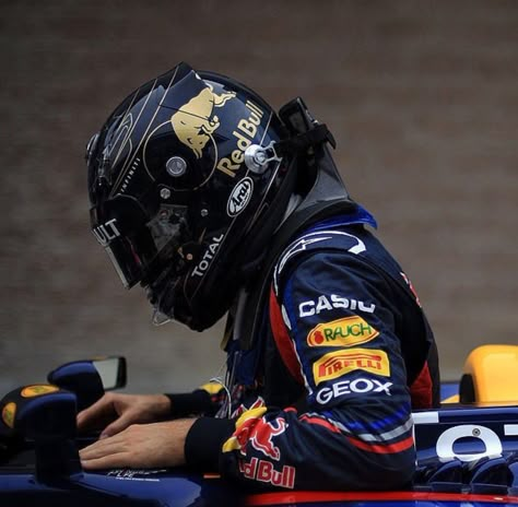 Sebastian Vettel Red Bull Aesthetic, Red Bull Helmet Design, Seb Vettel Red Bull, Red Bull Sebastian Vettel, Red Bull Vettel, Sebastian Vettel Helmet, Red Bull Helmet, Vettel Helmet, Sebastian Vettel Red Bull