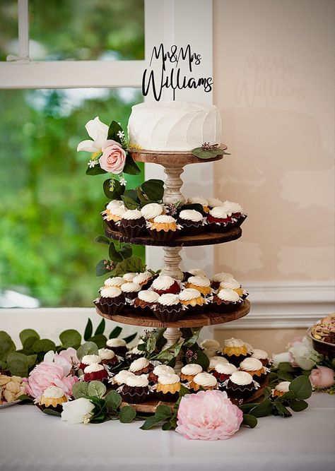 Nothing Bundt Wedding Cake Display, Nothing Bundt Cakes Wedding Display, Bundtini Wedding Display, Bundt Cake Wedding Display, Nothing Bundt Cake Wedding, Wedding Bundt Cake, Bundt Wedding Cake, Nothing Bundt Cakes Wedding, Brownie Wedding Cakes