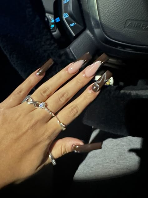 Brown French Nails With Rhinestones, Star Rhinestone Nails, Y2k Nails French Tip, Star Nails Coffin, Brown And Silver Nails, Sparkle Star Nails, Brown Star Nails, French Tip With Jewels, Brown Nails With Gems