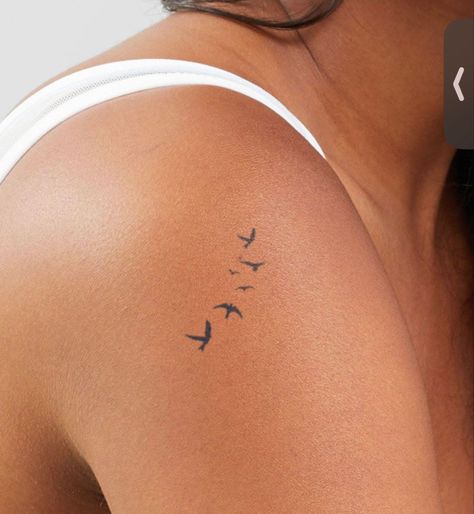 Tiny Bird Tattoos, Tiny Wrist Tattoos, Small Pretty Tattoos, Petite Tattoos, Tasteful Tattoos, Small Hand Tattoos, Classy Tattoos, Discreet Tattoos, Dainty Tattoos