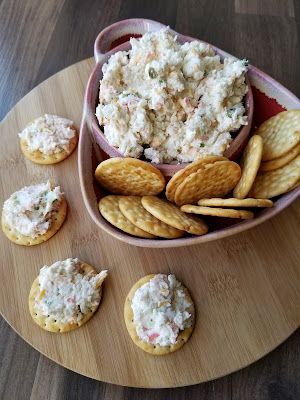 Once Daily DIY: Creamy Crab Dip Crab Meat Cheese Ball, Artificial Crab Dip, Cold Crab Dip Recipe Easy, Cold Crab Dip With Cream Cheese, Fancy Dips, Egg Salad Pasta, Crab Dip Recipe Cold, Artificial Crab, Crab Dip Cold