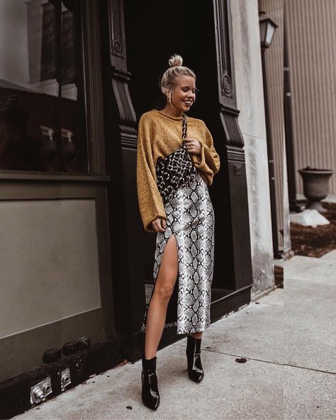 Snake Pants Outfit, Snake Clothing, Slip Dress Street Style, Snake Print Outfit, Animal Print Outfits, Full Look, Snake Print, New Black, Sequin Skirt