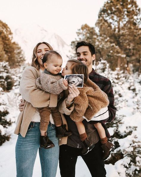 new babies are magic, and celebrating them is too Summer Family Photos, Family Photo Outfits, Summer Family, Be Happier, Photo Outfit, Cute Family, Family Goals, S K, Baby Clothes Shops