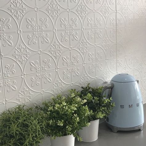 Pressed Tin Splashback, Pressed Tin Backsplash, Splash Back Ideas, 1940s Cottage, Greige Kitchen, Kitchen Splash Back, Kitchen Splashback Tiles, Hamptons Style Homes, French Country Garden Decor