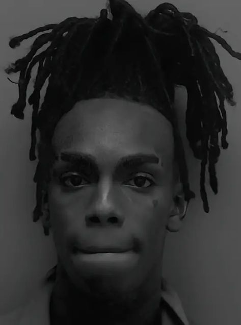 Black And White Mugshots, Mug Shot Pfp, Franchise Mugshot Pfp, Mug Shots Aesthetic, Mugshot Pfp, Rap City, Bronx Rappers, Ynw Melly, Phone Lock Screen Wallpaper