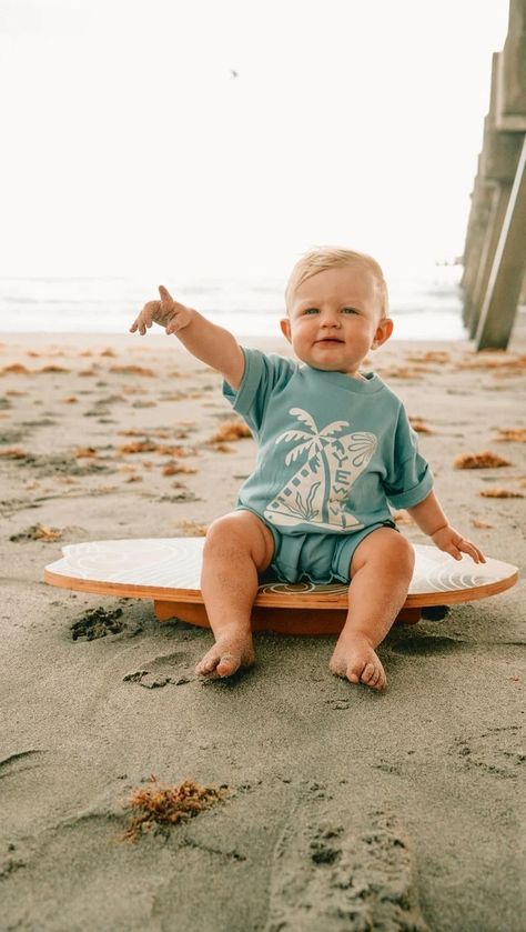 Surfer Baby, Toddler Beach, Summer Designs, Surfer Dude, Baby Boy Summer, Oversized Sleeves, Baby Travel, Boy Fits, Zara Outfit