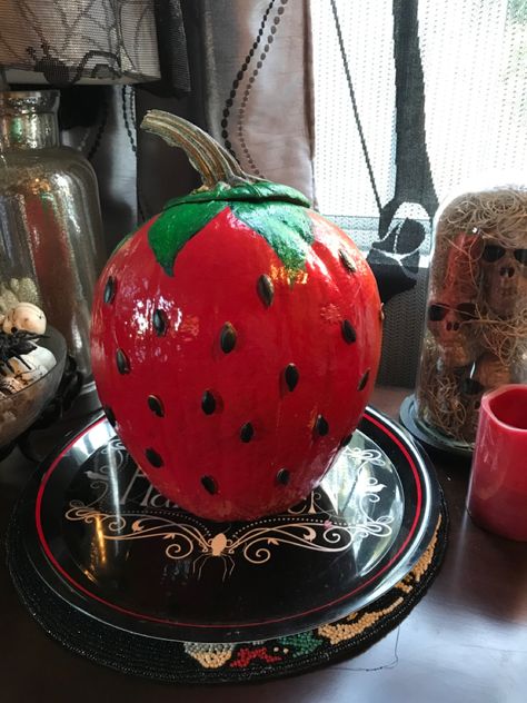 Strawberry Pumpkin Painting, Mini Pumpkin Painting Ideas, Strawberry Pumpkin, Pumpkin Decorations, Pumpkin Designs, Halloween Pumpkin Designs, Faux Pumpkins, Pumpkin Ideas, Pumpkin Painting