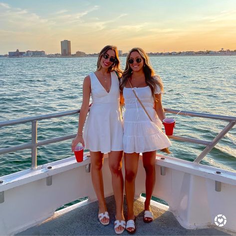 White dress options under 50$ that are great quality ! Boat Dress Outfit, All White Boat Party Outfit Summer, White Yacht Party Outfit, White Boat Party Outfit, All White Yacht Party Outfit, White Boat Party, Boat Party Outfit, Yacht Party Outfit, White Bachelorette