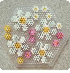 Melt Beads Patterns, Easy Perler Bead Patterns, Melty Bead Patterns, Easy Perler Beads Ideas, Art Perle, Hama Beads Design, Perler Bead Templates, Diy Perler Bead Crafts, Perler Crafts