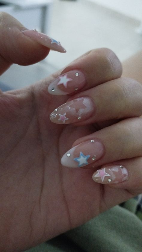 Glitter Stars Nails, 3d Star Nails, Pastel Star Nails, Acrylic Nails Stars, Nail Designs Stars, Star Acrylics, Acrylic Star Nails, Txt Nails Designs, Nails Acrylic White Glitter