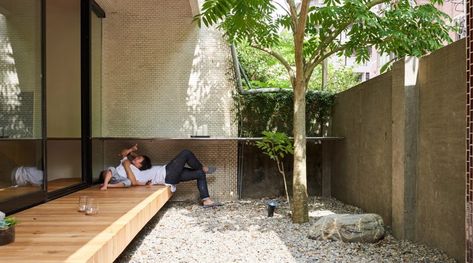 Wabi-Sabi house by Soar Design Wabi Sabi Outdoor, Wabi Sabi Garden, Small Japanese House, Kyoto House, Wabi Sabi Studio, Wabi Sabi House, Taichung, Countryside House, Garden Studio