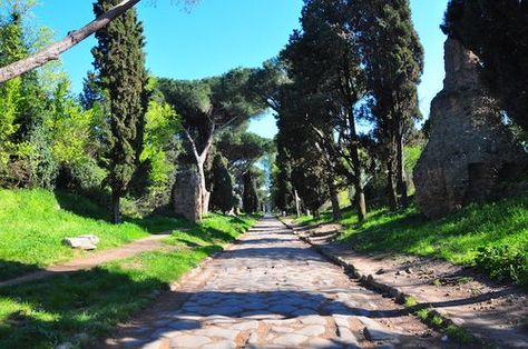 Ancient Appian Way in Rome Rome Catacombs, Appian Way, Via Appia, Roman Roads, Things To Do In Italy, Car Tour, Italy Rome, Italy Trip, Amazing Views