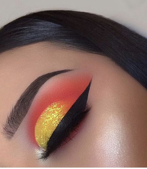 Orange Eye Makeup, Yellow Eye Makeup, Sunset Makeup, Yellow Makeup, Yellow Eyeshadow, Orange Makeup, Carnival Makeup, Beautiful Eye Makeup, Eye Makeup Designs