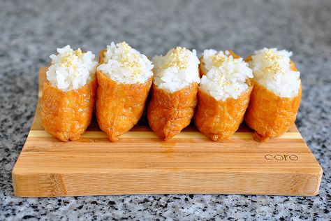 Inari Sushi, Sweet Potato Rolls, Sushi Recipe, Authentic Asian Recipes, Easy Asian Recipes, Hawaiian Food, Sushi Recipes, Sushi Restaurants, Sushi Rice