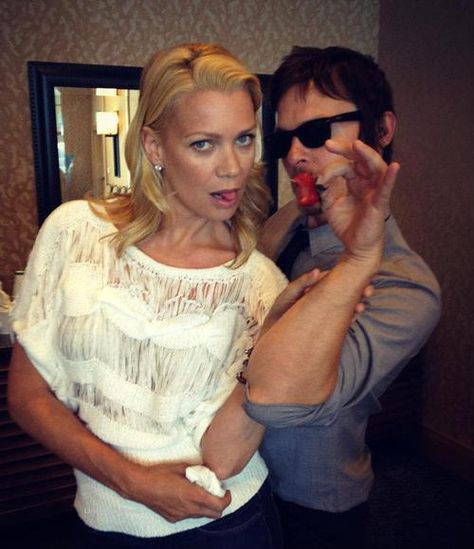 Laurie Holden & Norman Reedus Laurie Holden, Twd Funny, Twd Memes, Walking Dead Daryl, Walking Dead Cast, My Muse, Carl Grimes, Stuff And Thangs, Daryl Dixon