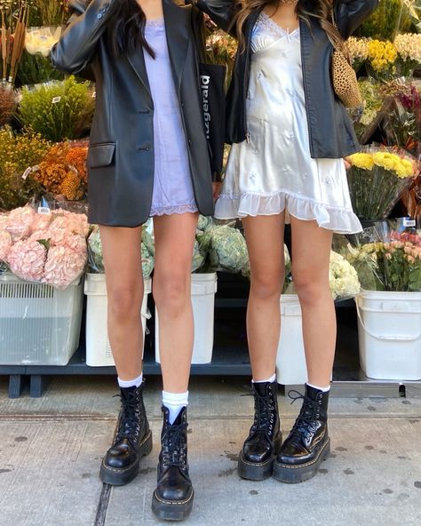 White Docs With Dress, Outfits With Jadon Doc Martens, Doc Marten Aesthetic Outfits, White Dress Doc Martens Outfit, Doc Martens Outfit Feminine, Doc Martins Dress Outfits, Dresses With Doc Martens Outfits Summer, Cottage Core Doc Martens Outfit, Short Dress With Doc Martens