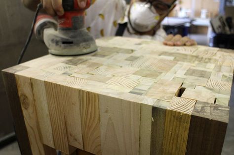 Scrap End Table End Grain Table, End Table Diy, Block End Table, Cut Table, Table Saw Sled, Garden Windmill, Wood Scraps, Dyi Projects, Router Table