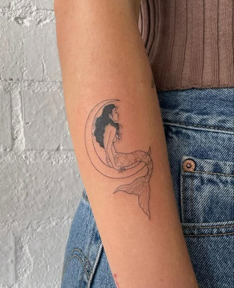 Mermaid Tattoo Aesthetic, Mermaid Aesthetic Tattoo, Mermaid Tattoo Minimalist, Fine Line Mermaid Tattoo, Gardening Hairstyles, Simple Tattoo With Meaning, Tiktok Nails, Hairstyles Tiktok, Tattoo Designs Drawings