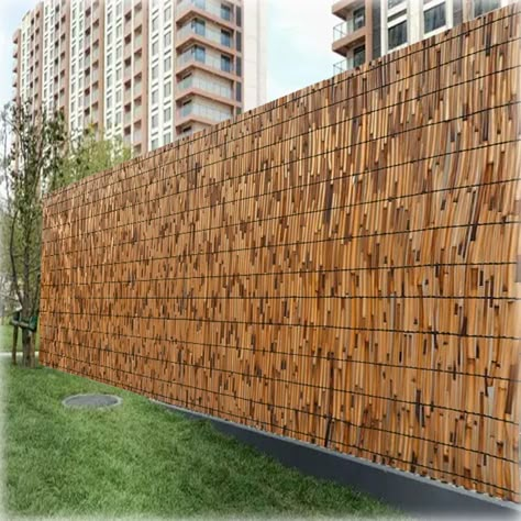 Cheap Privacy Ideas, Privacy Fence Covering Ideas, Privacy Ideas For Small Patios, Fence Covering Ideas Privacy Screens, Backyard Screening Ideas, Yard Privacy Screen Ideas, Portable Fence Ideas, Small Deck Privacy Ideas, Bamboo Panels Wall