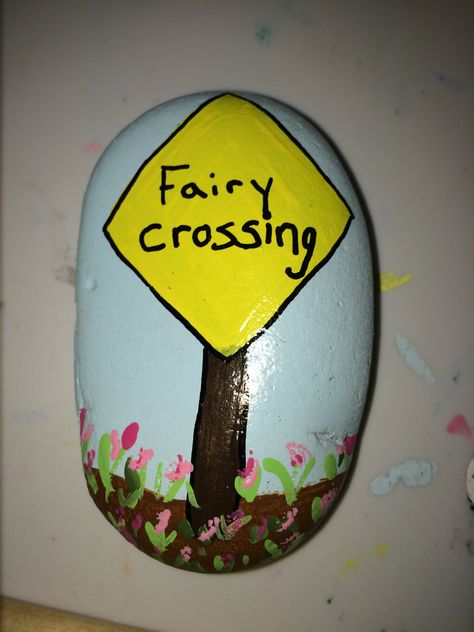 Painted Rock Fairy Garden, Fairy Painted Rocks Ideas, Painted Fairy Rocks, Fairy Garden Painted Rocks, Fairy Rock Painting Ideas, Fairy Garden Rock Painting Ideas, Rock Painting Fairy, Fairy Rock Painting, Gnomes Painted