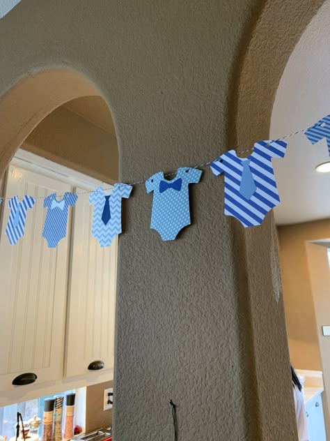 Baby Shower Props Diy, Deco Baby Shower Boy, Baby Homecoming Decorations, Diy Baby Shower Decorations At Home, Welcome Baby Boy Decoration Ideas, Baby Boy Welcome Decoration, Easy Diy Baby Shower Decorations, Welcome Baby Decoration Ideas, Baby Shower Souvenirs Boy