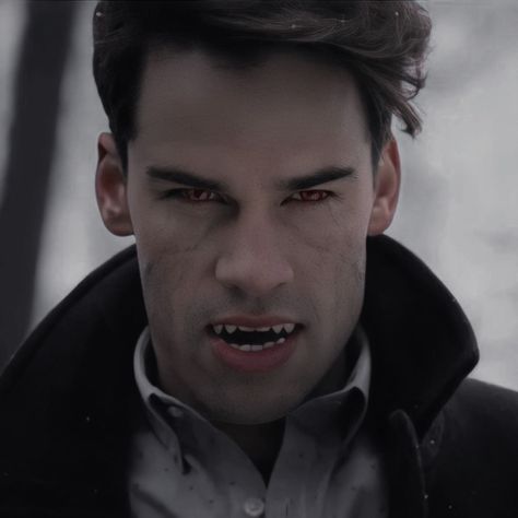 The Originals Vampire Face, Elijah Vampire Face, Lucian Castle, Lucien The Originals, Lucien Castle The Originals, Lucian The Originals, Tvd Vampire Face, Lucien Castle, Andrew Lees