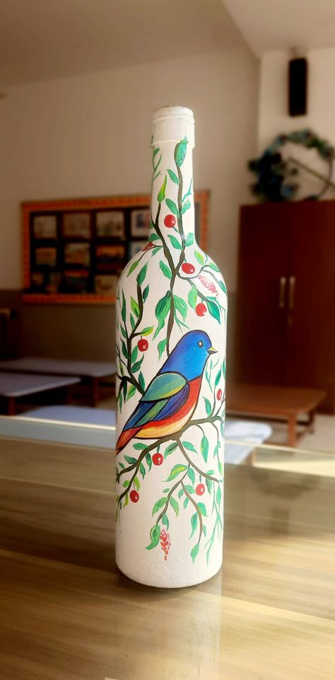 Bottle Painting For Plants, Glass Colours Painting On Bottles, Painting On Vases Ideas, Bottle Planters Diy, Detergent Bottle Crafts, Fabric Vase, Bottle Paintings, Bottle Dressing, Art Deco Font