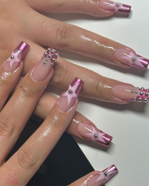 Shorter Nails, Flamingo Nails, Long Nail Art, 2023 Nails, Punk Nails, Happy Nails, Y2k Nails, Flower Nail, Flower Nail Art