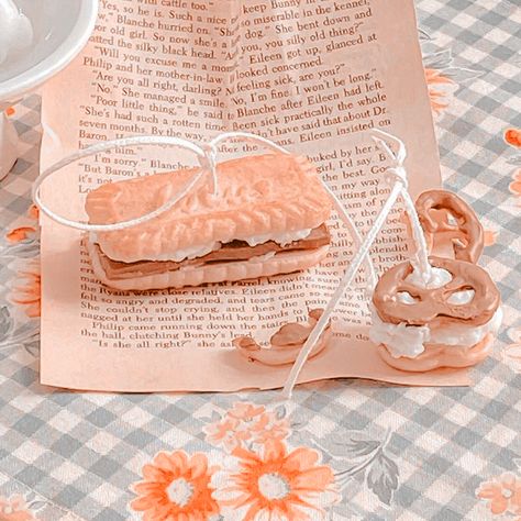 Luvsoft Orange, Pastel Orange Aesthetic, Orange Aesthetics, Pinterest Key, Soft Pictures, Peachy Aesthetic, Kawaii Room Ideas, Orange Theme, Saved Images