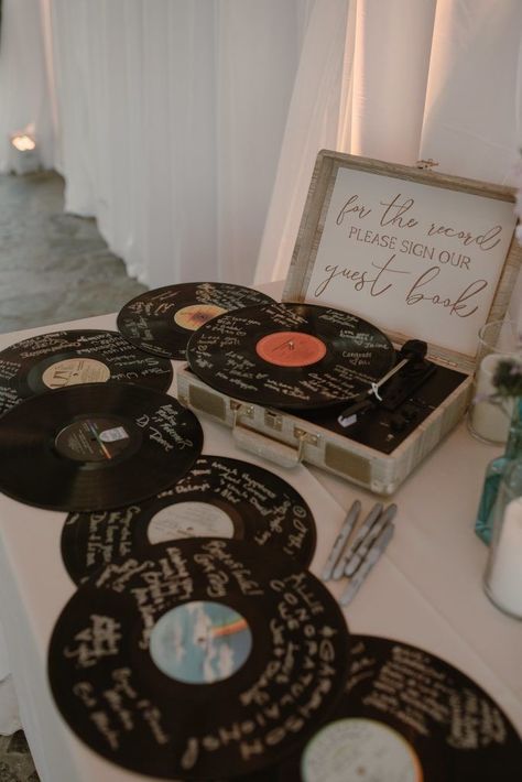 Wedding Records Vinyls, Vinyl Wedding Guest Book, Wedding Record Guest Book, Vinyl Guest Book Wedding, Record Guest Book Vinyl, Vinyl Guest Book, Vinyl Record Guest Book, Record Guest Book, Realistic Wedding