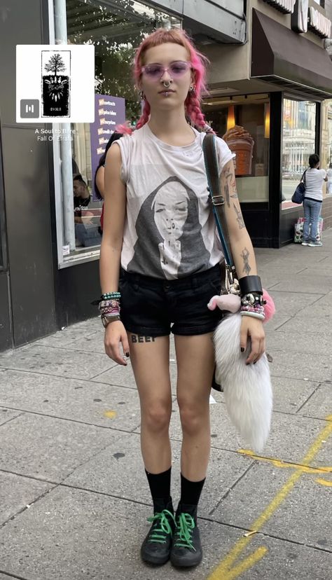 Summer Outfits Punk, Kathleen Hanna Style, Punk Fashion Summer, Skate Punk Fashion, Punk Summer Outfits, Goth Summer Outfits, Summer Goth Outfits, Alt Summer, Punk Summer