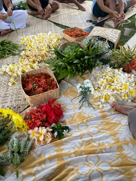 #lei #leimaking #summervibes #aesthetic Byu Hawaii, Creativity Prompts, Lei Making, Travel Destinations In India, Black Acrylic Nails, Hawaiian Culture, Hawaii Life, Local Girls, Spring Vibes