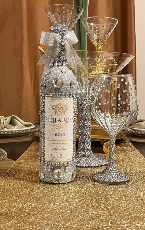 Crushed Diamond Glam Bottle Diamond Art Bling Wine Glass Birthday Gift Glitter Wine Bottle Glam Wine Decor Decorative Bottles - Etsy Bedazzled Bottle, Decorated Liquor Bottles, Glitter Wine Bottles, Crystal Glass Set, Glitter Vases, Diamond Decor, Bling Bottles, Stella Rosa, Pearl Ornaments