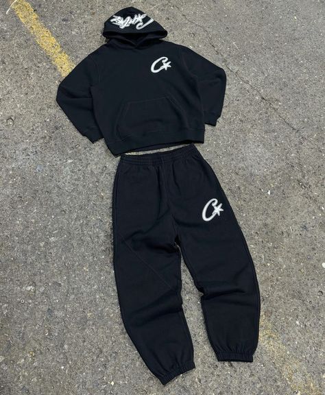 Lacoste Outfit Women, Corteiz Tracksuit, Street Wear Brands, Lacoste Outfit, Streetwear Tracksuit, Pikachu Hoodie, Apparel Design Inspiration, Boy Hoodie, Sports Costume