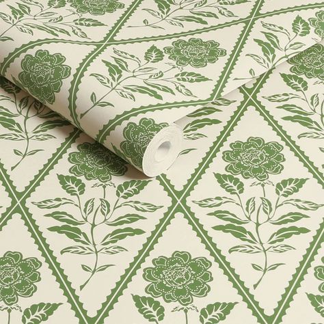 This design features a vintage floral pattern with stylized blue flowers inside diamond shaped frames on a cream background creating a classic and elegant look. Seen here in the Cream  Green colourway. Mulberry Home, Diamond Trellis, Nina Campbell, Mini Moderns, Mediterranean Home Decor, Stationary Design, Vintage Floral Pattern, Damask Wallpaper, Romantic Design