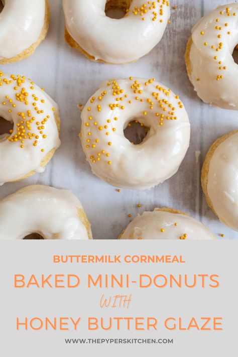 Honey Donut, Mini Baked Donuts, Honey Butter Glaze, Donut Icing, Cake Doughnuts, Butter Glaze, Ideas Cocina, Baked Donut Recipes, Carrot Cake Muffins