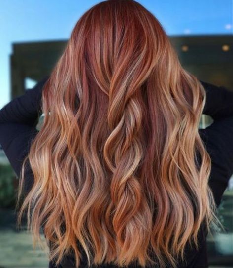 Blond Highlights In Red Hair, Red And Blonde Bayalage, 2 Toned Red Hair, Cowboy Copper Balayage With Blonde, Cowboy Copper And Blonde Hair, Blond And Copper Hair, Cowboy Copper With Highlights, Balayage Hair Ginger, Red Balayage Hair Blonde