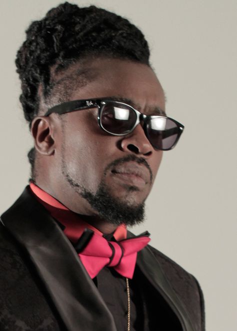 Beenie Man, Dance Hall, Square Sunglasses Men, Movie Stars, Famous People, The King, Square Sunglass, In Love, Celebrities