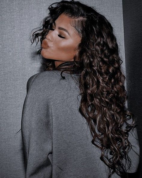 Zendaya Pictures, Mode Zendaya, Alternative Universe, Zendaya Outfits, Zendaya Style, Girls Fall, Cut Her Hair, More Quotes, Zendaya Coleman