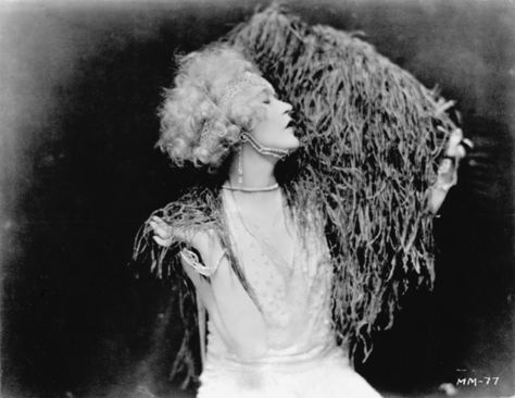 Mae Murray in "Circe, the Enchantress" (1924) The Sirens 1892, Norma Talmadge, Mae Murray, Shelley Duvall Faerie Tale Theatre, 1920s Silent Film, The Enchantress, Silent Film Stars 1920s, Female Movie Stars, Marion Davies